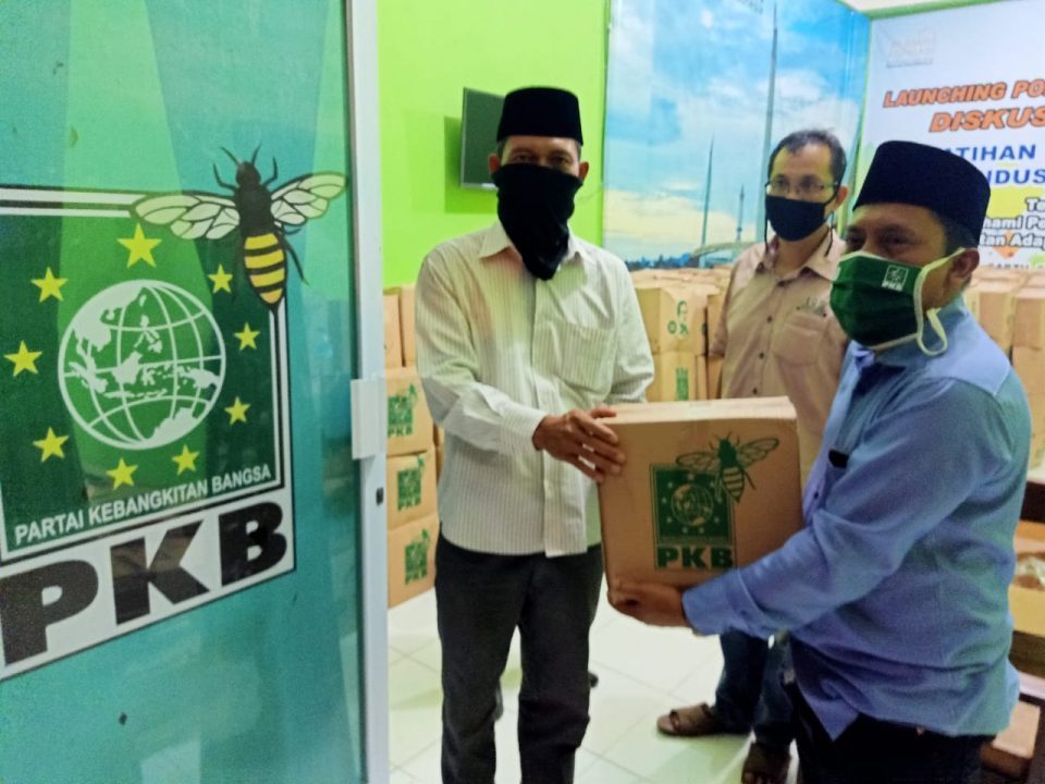 Sofyan Ali Distribusikan Sembako Muhaimin ke Seluruh DPC PKB Kabupaten/Kota