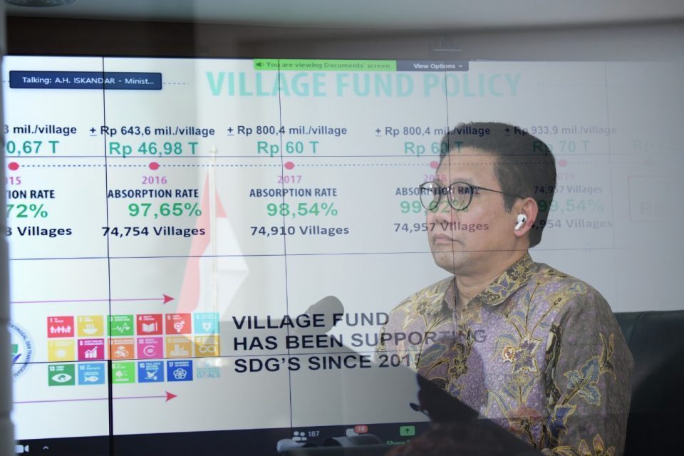 Webinar ITU, Gus Menteri Ungkap Konsep Smart Village di Indonesia