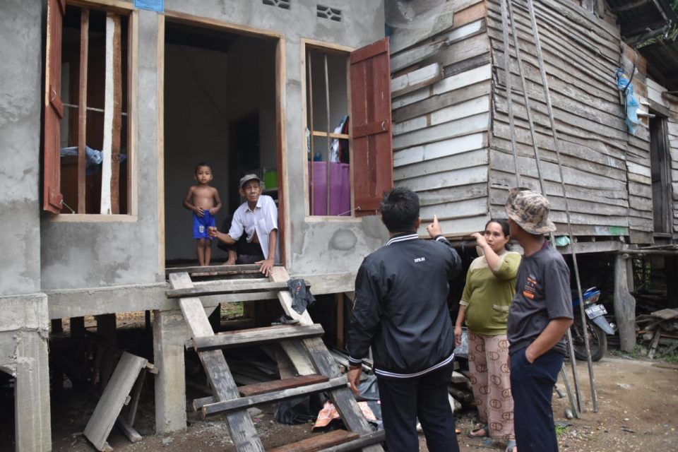 Sofyan Ali Tinjau Realisasi Program Bedah Rumah di Muarojambi