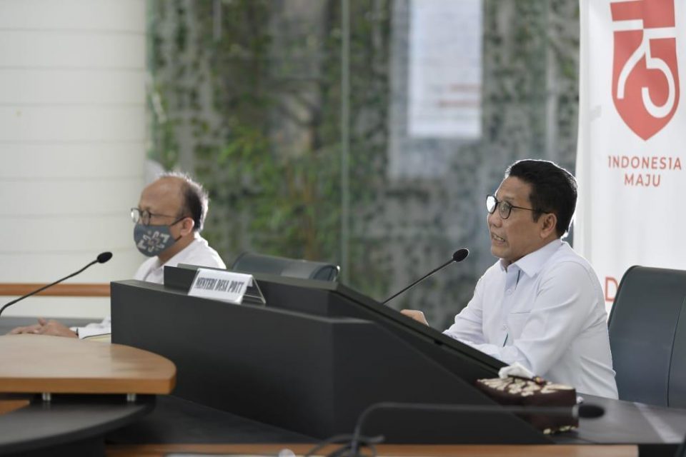 Menteri Desa Isi Webinar Feminisme Kemiskinan