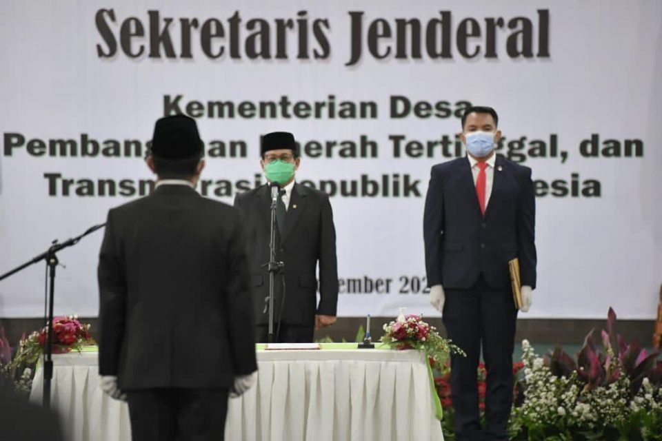 Gus Menteri Lantik Taufik Madjid sebagai Sekjend Kemendes PDTT