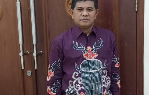 GUSDUR DAN DEMOKRASI (Keteladan dalam Pikiran dan Tindakan)