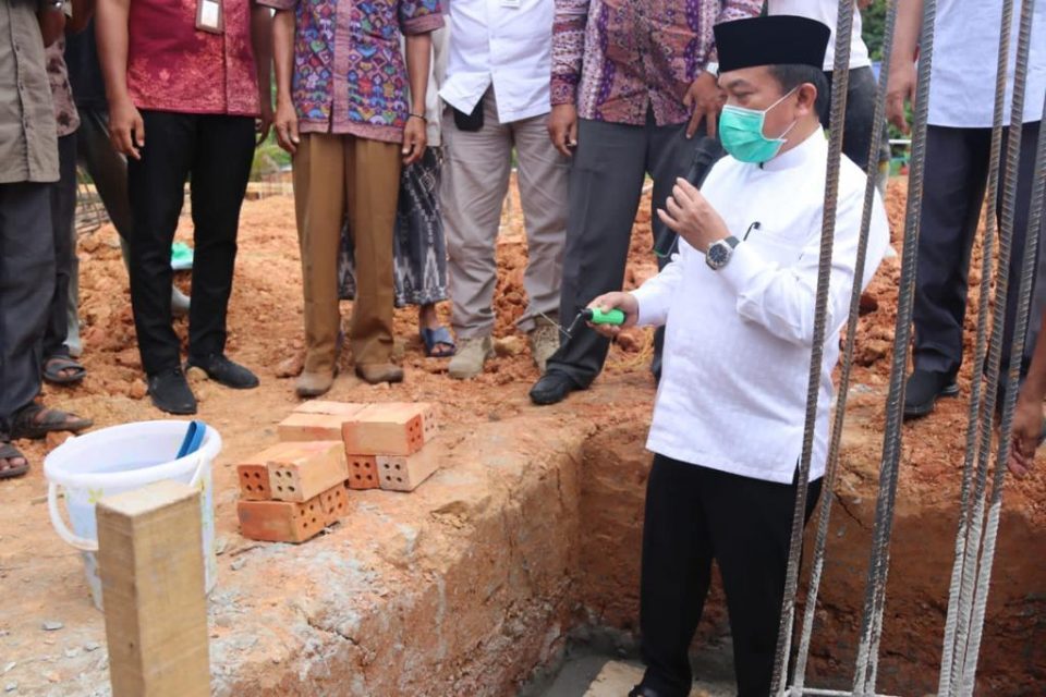 Letakkan Batu Pertama Pembangunan Masjid Al Azhar, Al Haris : Jadikan Masjid Pusat Kegiatan Umat