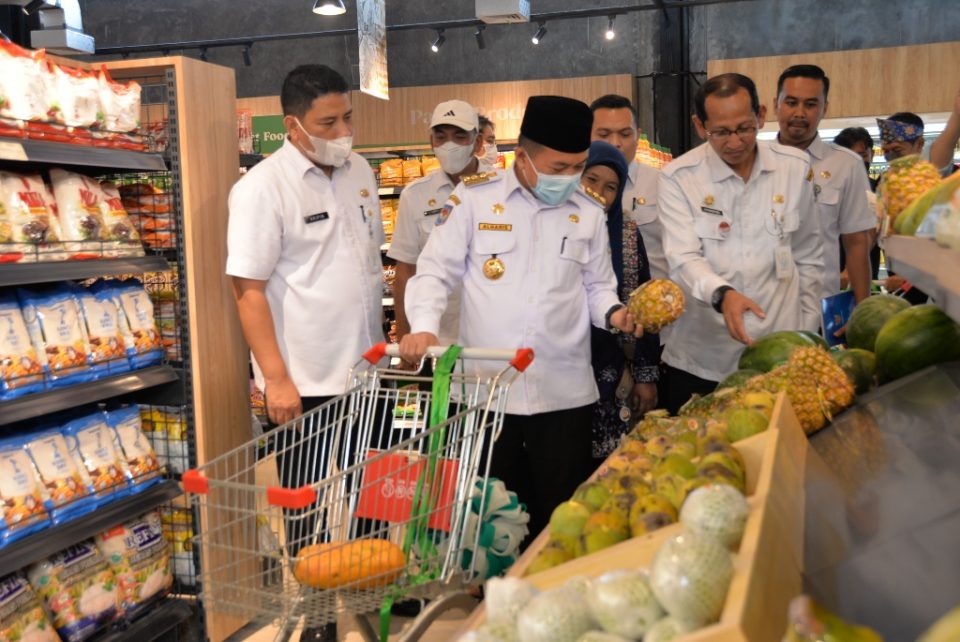 AL HARIS DUKUNG M BLOC MARKET SEBAGAI PASAR KELONTONG MODERN JAMBI
