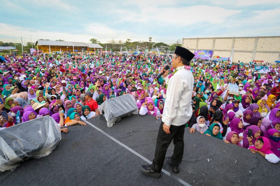 Ribuan Ibu-ibu di Gresik Dukung Gus Muhaimin Presiden 2024