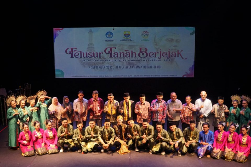 SANI AJAK MASYARAKAT LESTARIKAN SENI BUDAYA MELAYU JAMBI
