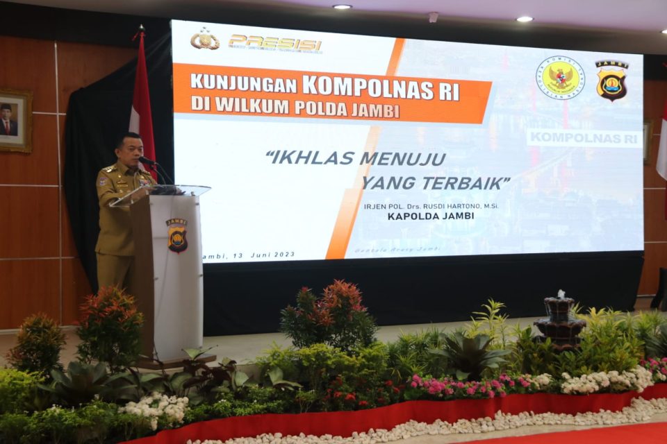 GUBERNUR AL HARIS PUJI PERAN KAPOLDA JAMBI DALAM MENGAYOMI MASYARAKAT