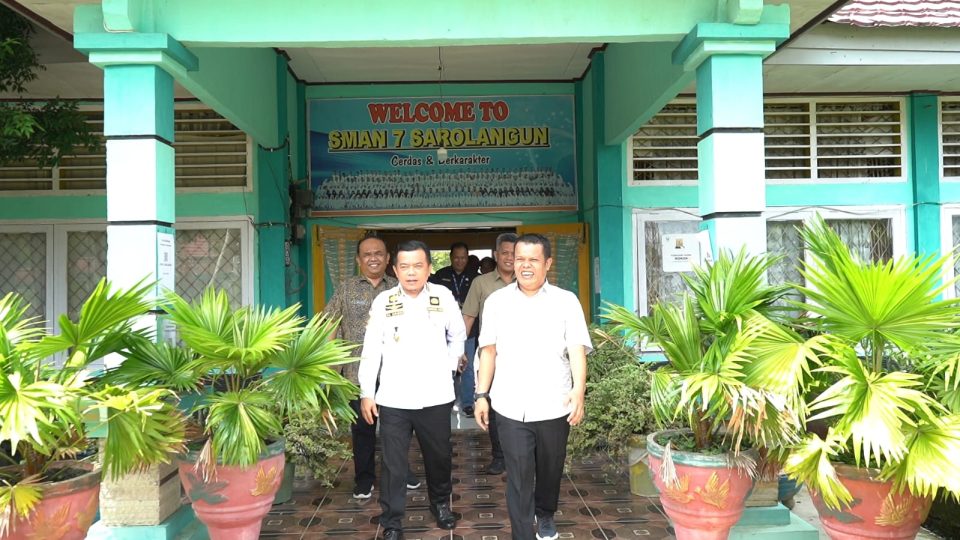 Pastikan Penerimaan Siswa Baru Lancar, Al Haris Terjun Langsung ke Sekolah
