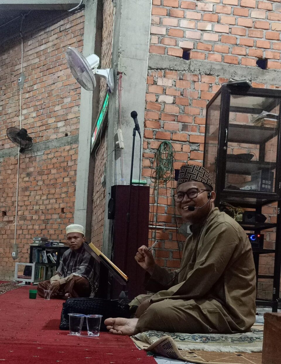 Menggali Makna Hidayah dan Keikhlasan dalam Surah Al-Baqarah Ayat 272: Pesan Ilahi di Balik Sedekah