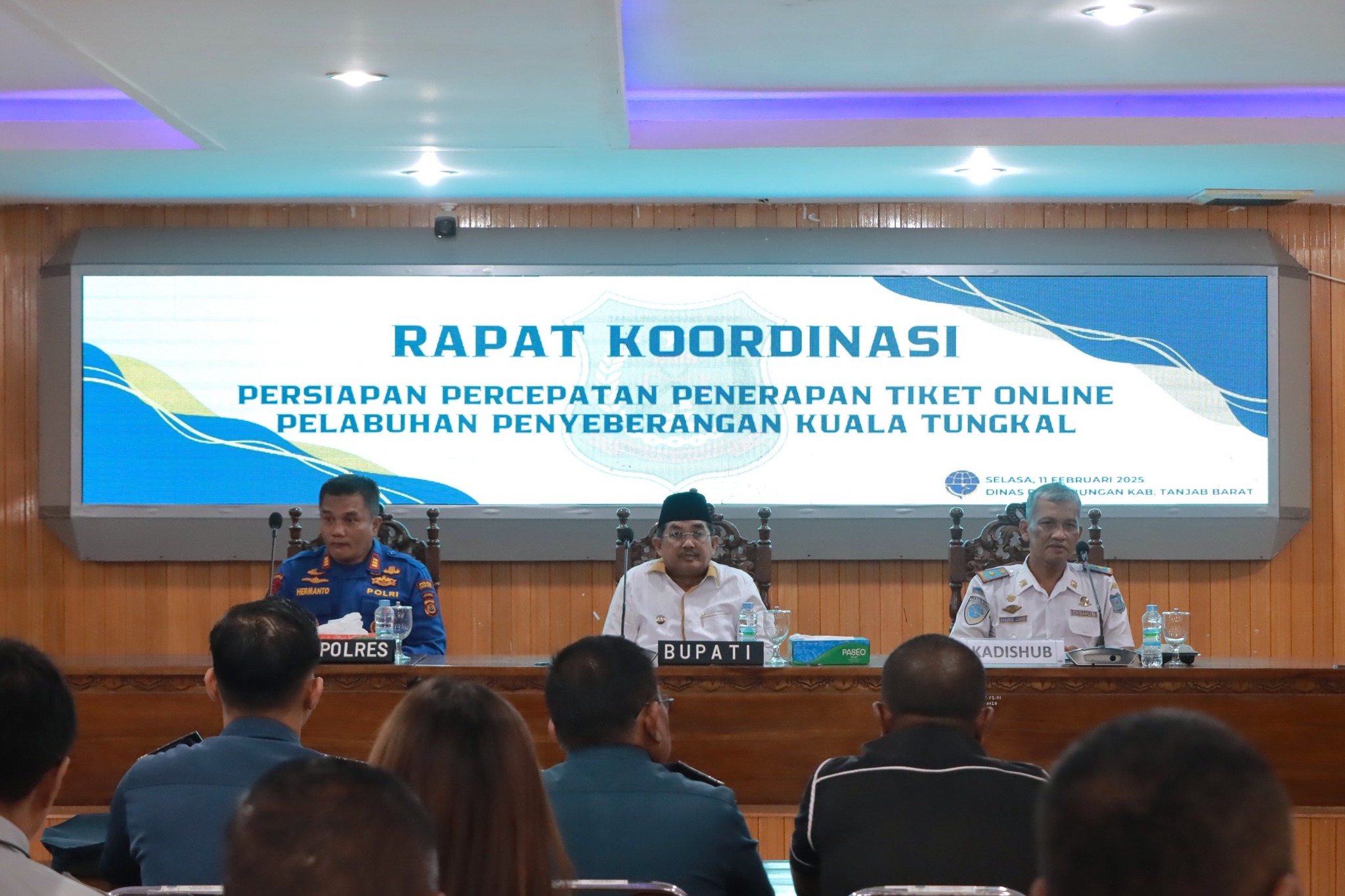 Bupati Tanjung Jabung Barat menghadiri Rapat Koordinasi persiapan penerapan tiket online di pelabuhan