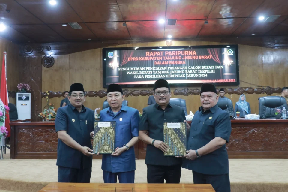 Bupati Hadiri Rapat Paripurna DPRD untuk Pengumuman Penetapan Pasangan Calon Bupati dan Wakil Bupati Terpilih pada Pilkada SerentakTahun 2024