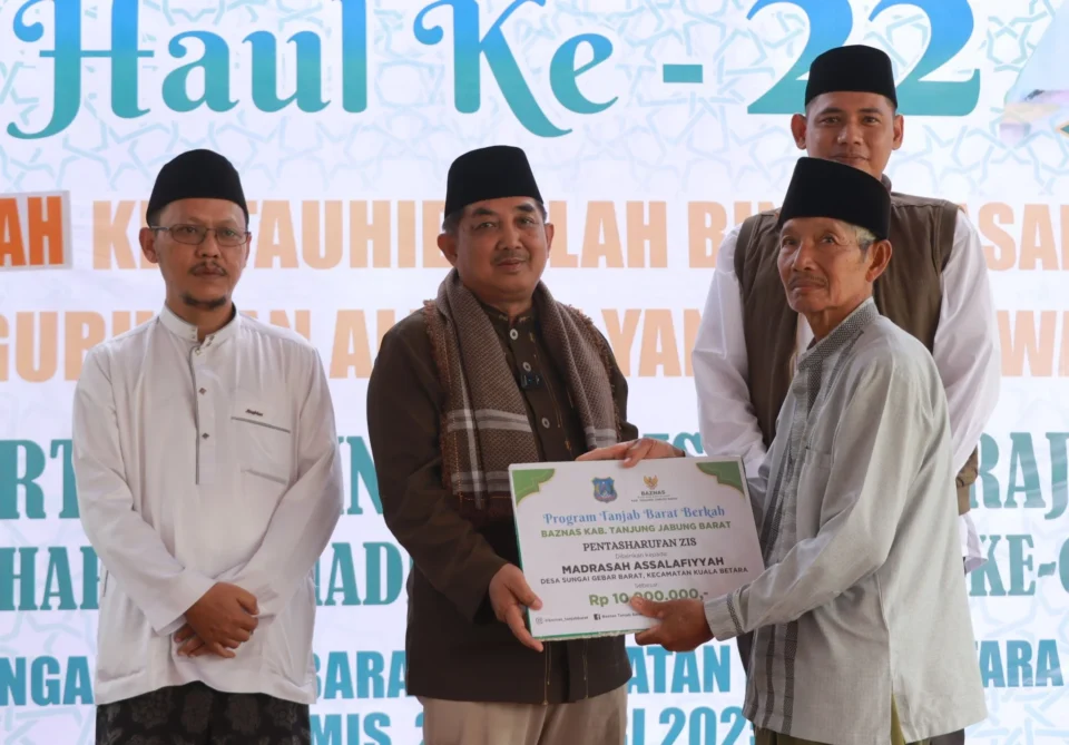 Bupati Anwar Sadat Hadiri Haul KH. Tauhidullah dan Peringatan Harlah Madrasah Salafiyyah ke-62.