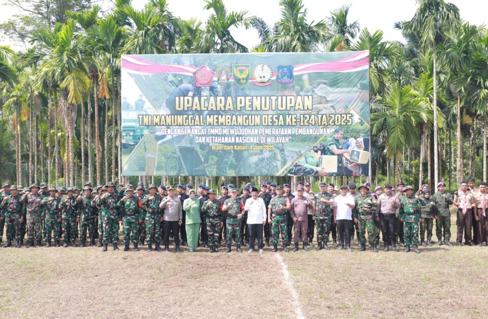 TMMD ke-124 di Tanjab Barat Resmi Ditutup, Bupati Anwar Sadat Apresiasi Sinergi TNI dan Masyarakat