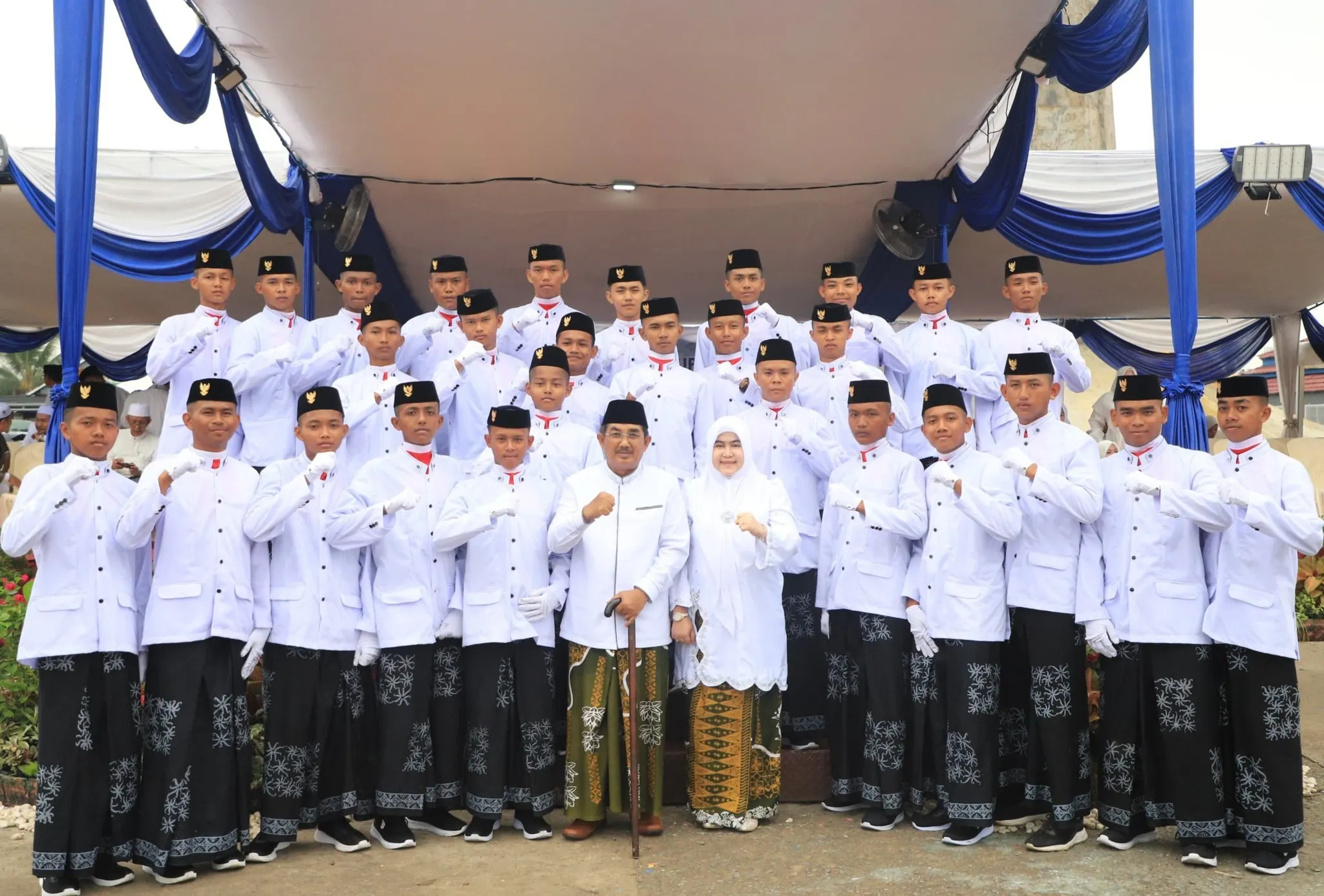 Bupati Anwar Sadat Pimpin Upacara Hari Santri Nasional 2025: Duka Cita atas Tragedi Sidoarjo dan Panggilan Inovasi Santri