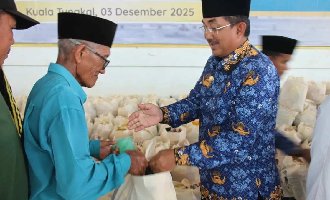 Bantuan sembako Tanjab Barat