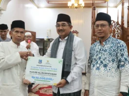Safari Ramadhan Kuala Betara, Bupati Sampaikan Program Jalan