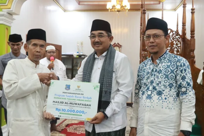 Safari Ramadhan Kuala Betara, Bupati Sampaikan Program Jalan