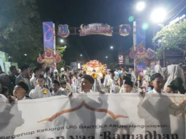Ribuan Warga Padati Malam Puncak Festival Arakan Sahur 2026 di Tanjab Barat Ribuan Warga Padati Malam Puncak Festival Arakan Sahur 2026 di Tanjab Barat