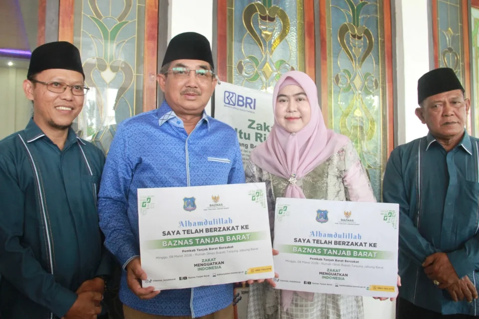 Bupati Tanjab Barat Pimpin Aksi Zakat, Kumpulkan Rp152 Juta untuk Kesejahteraan Umat