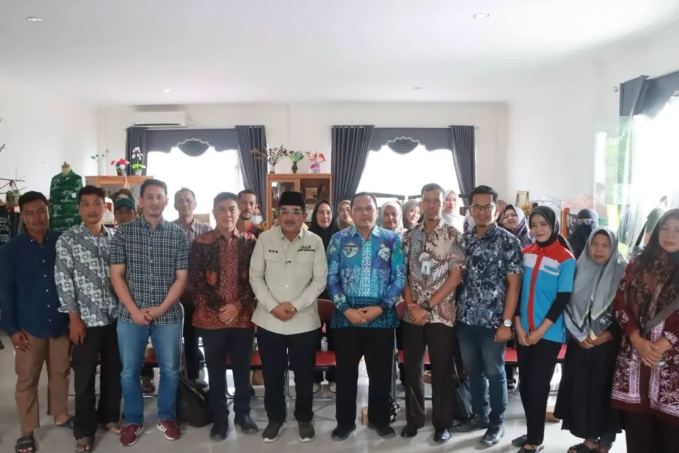 Bupati Anwar Sadat Dorong 25 UMKM Olahan Makanan Tembus Ritel Modern Lewat Kemitraan